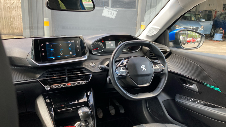 Peugeot 208 1.2 PureTech 100 Allure 5dr Petrol Hatchback